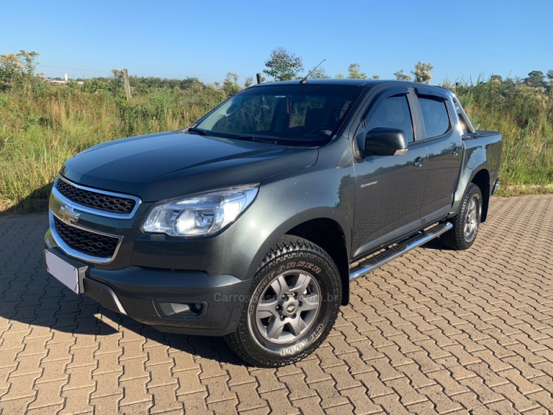 S10 2.4 ADVANTAGE 4X2 CD 8V FLEX 4P MANUAL - 2016 - PORTãO