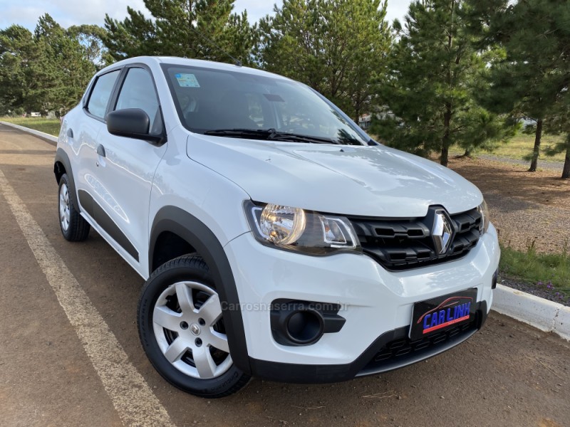 KWID 1.0 12V SCE FLEX ZEN MANUAL - 2018 - VACARIA
