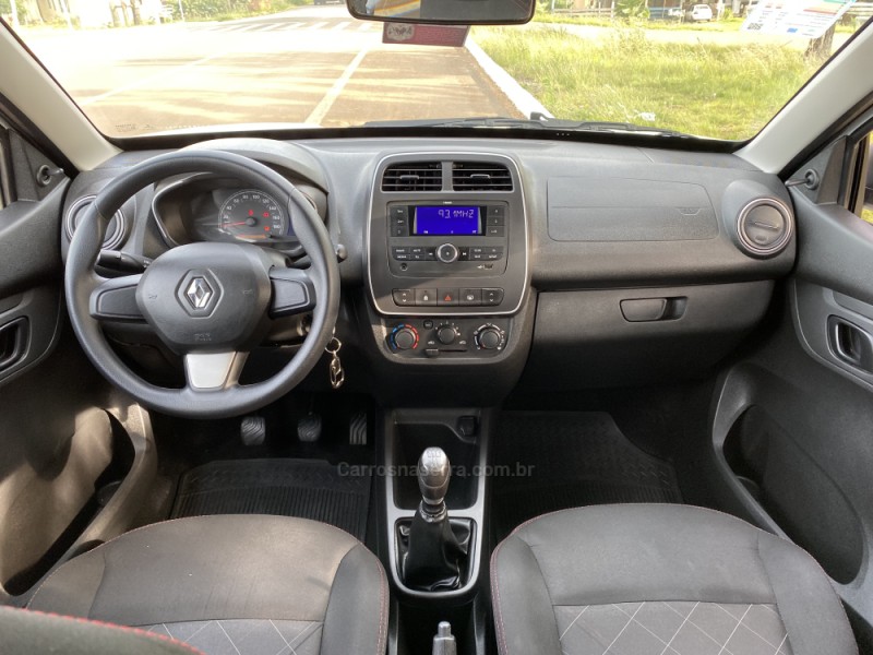 KWID 1.0 12V SCE FLEX ZEN MANUAL - 2018 - VACARIA