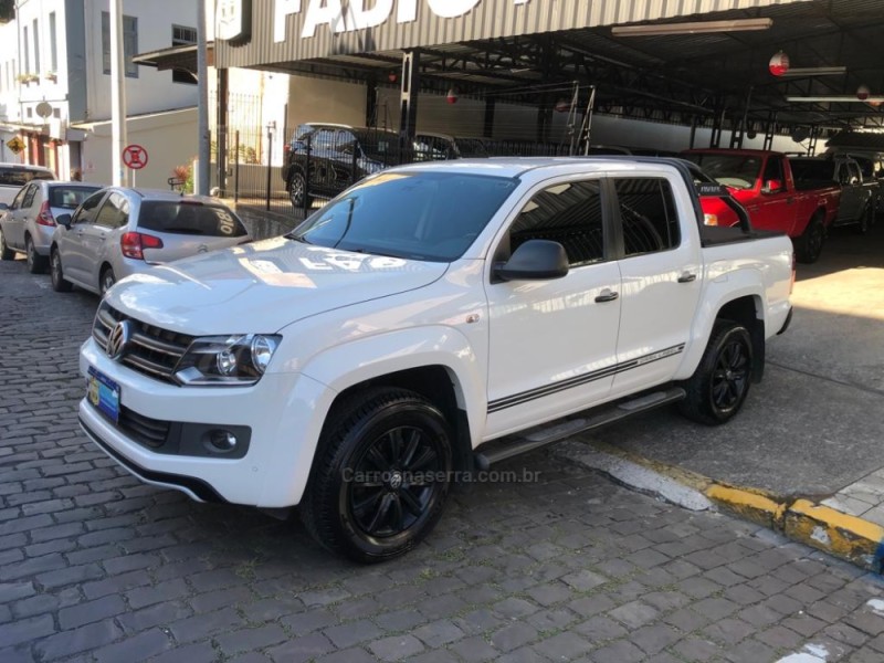 AMAROK 2.0 DARK LABEL 4X4 CD 16V TURBO INTERCOOLER DIESEL 4P AUTOMÁTICO - 2016 - GARIBALDI