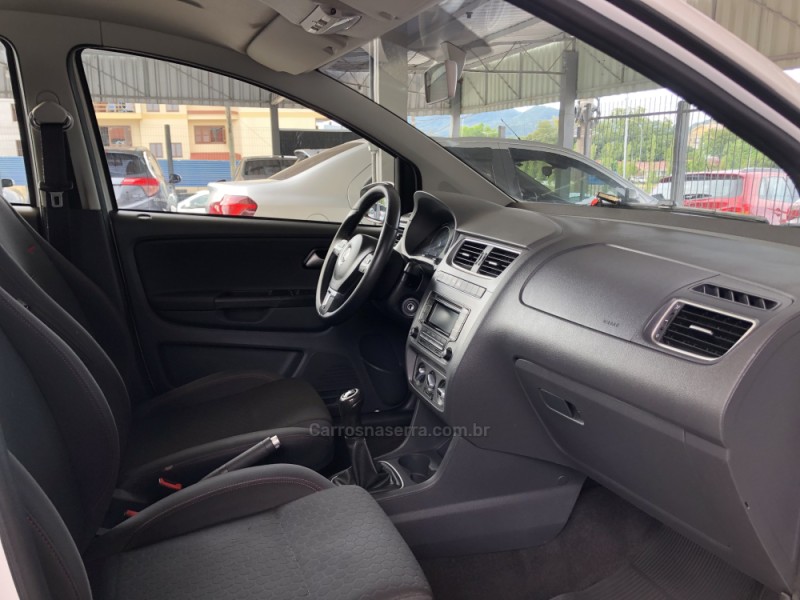 CROSSFOX 1.6 MI FLEX 8V 4P MANUAL - 2014 - BOM PRINCíPIO