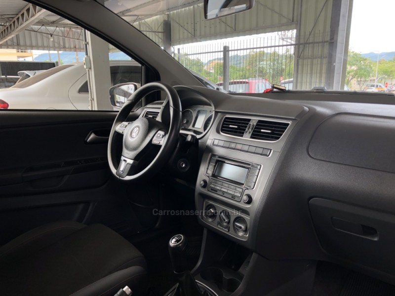 CROSSFOX 1.6 MI FLEX 8V 4P MANUAL - 2014 - BOM PRINCíPIO