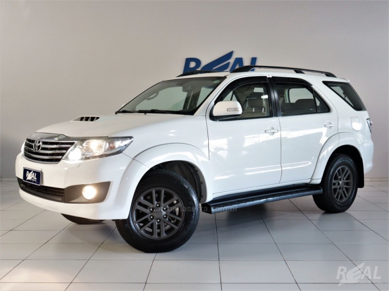 HILUX SW4 3.0 SRV 4X4 16V TURBO INTERCOOLER DIESEL 4P AUTOMÁTICO - 2013 - SAPIRANGA