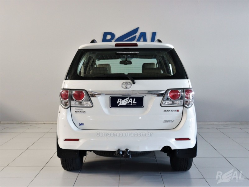 HILUX SW4 3.0 SRV 4X4 16V TURBO INTERCOOLER DIESEL 4P AUTOMÁTICO - 2013 - SAPIRANGA