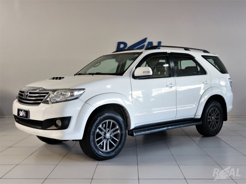 hilux sw4 3.0 srv 4x4 16v turbo intercooler diesel 4p automatico 2013 sapiranga