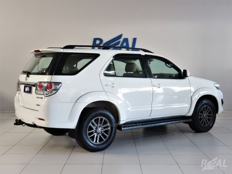 HILUX SW4 3.0 SRV 4X4 16V TURBO INTERCOOLER DIESEL 4P AUTOMÁTICO - 2013 - SAPIRANGA