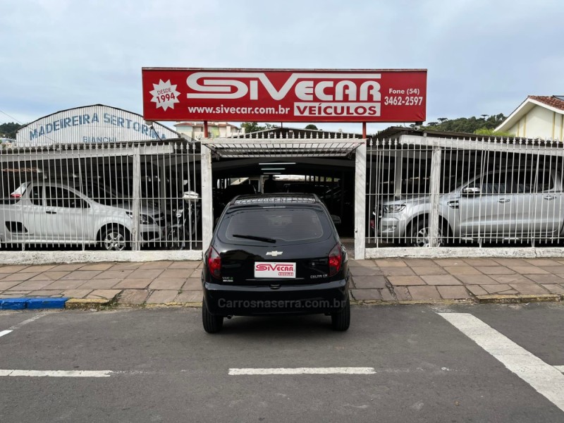 CELTA 1.0 MPFI LT 8V FLEX 4P MANUAL - 2014 - GARIBALDI