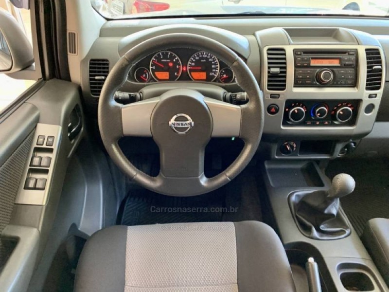 FRONTIER 2.5 SV ATTACK 4X4 CD TURBO ELETRONIC DIESEL 4P MANUAL - 2015 - CAXIAS DO SUL