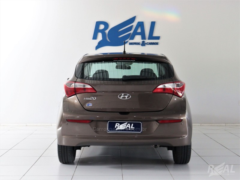 HB20 1.0 COMFORT PLUS 12V FLEX 4P MANUAL - 2018 - SAPIRANGA