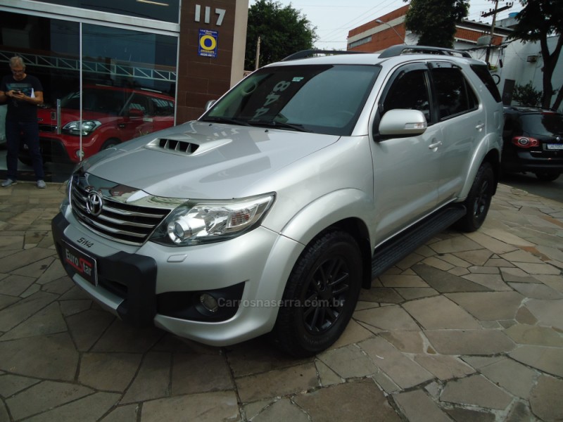 HILUX SW4 3.0 SRV 4X4 16V TURBO INTERCOOLER DIESEL 4P AUTOMÁTICO