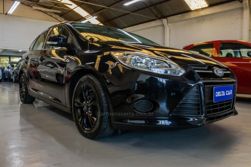 FOCUS 1.6 S HATCH 16V FLEX 4P AUTOMÁTICO - 2014 - NOVO HAMBURGO