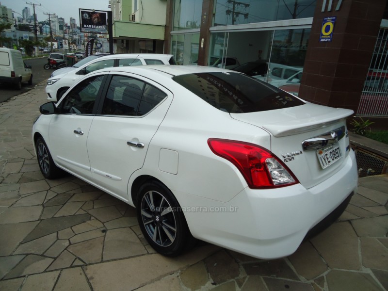 VERSA 1.6 16V FLEX UNIQUE 4P XTRONIC - 2018 - NOVO HAMBURGO