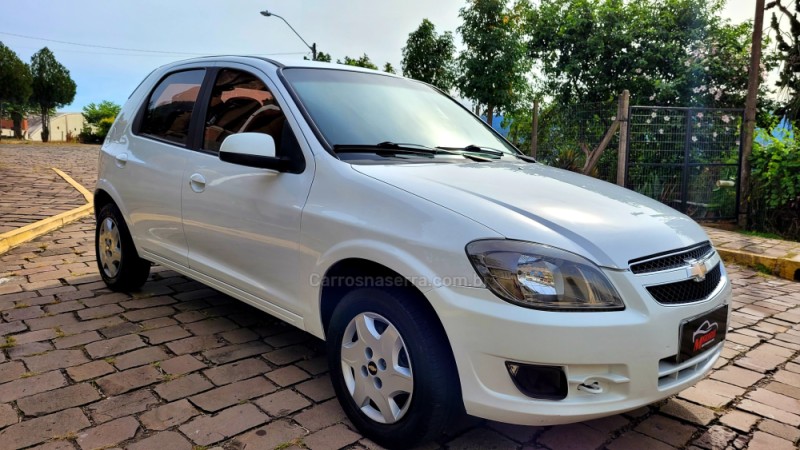 CELTA 1.0 MPFI LT 8V FLEX 4P MANUAL - 2015 - IVOTI