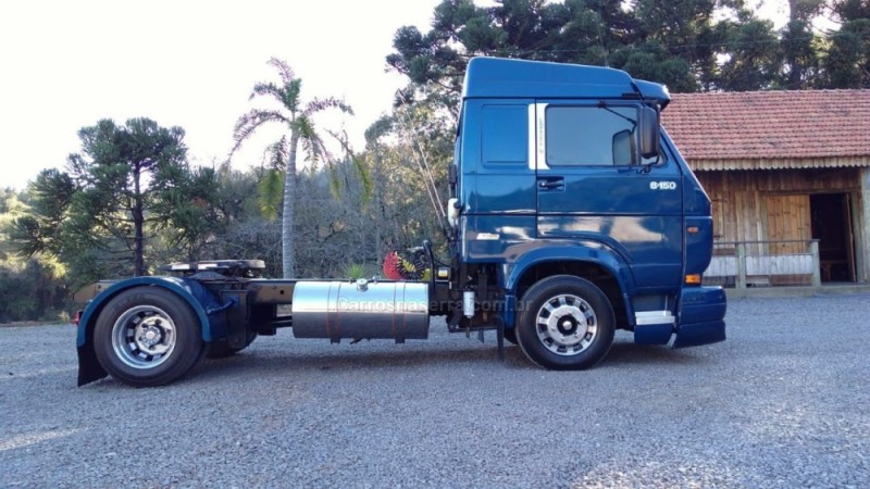 8 150  2002 caxias do sul