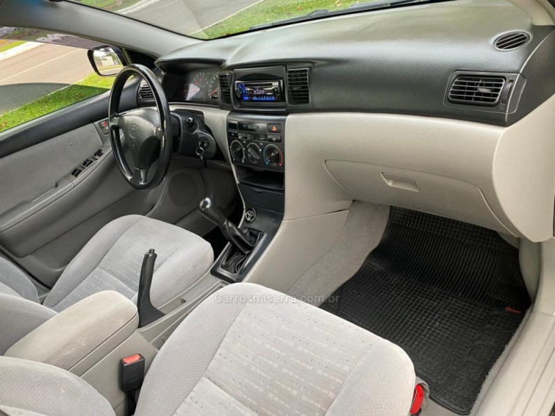 COROLLA 1.6 XLI 16V GASOLINA 4P MANUAL - 2004 - DOIS IRMãOS