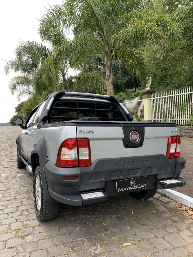 STRADA 1.8 MPI ADVENTURE CD 16V FLEX 2P MANUAL - 2012 - CANELA
