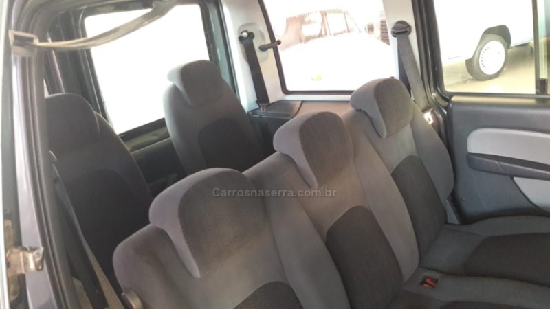 DOBLÓ 1.8 MPI HLX 8V FLEX 4P MANUAL - 2011 - NOVA PETRóPOLIS