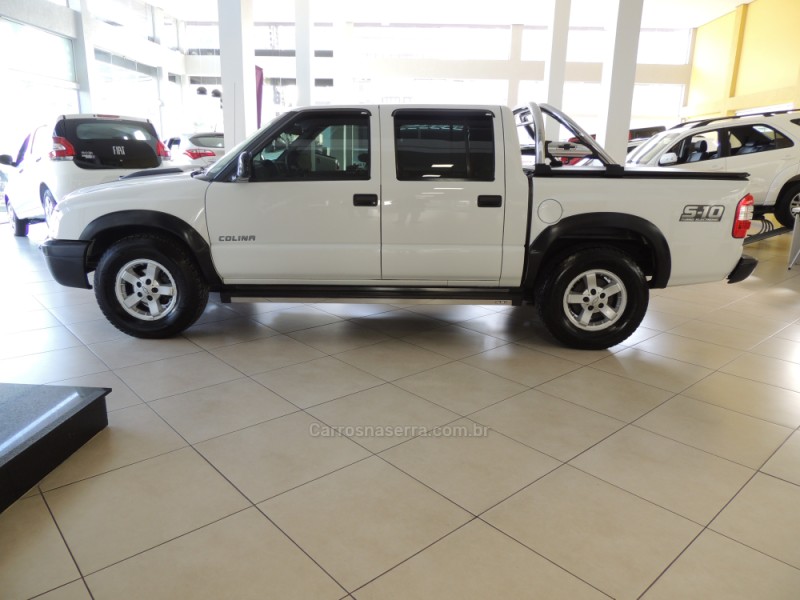 S10 2.8 COLINA 4X2 CD 12V TURBO ELECTRONIC INTERCOOLER DIESEL 4P MANUAL - 2011 - FLORES DA CUNHA