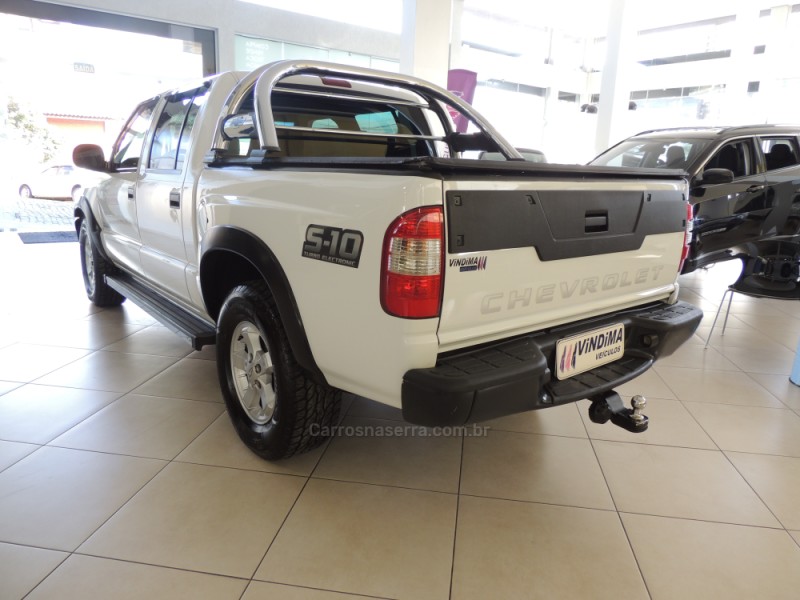 S10 2.8 COLINA 4X2 CD 12V TURBO ELECTRONIC INTERCOOLER DIESEL 4P MANUAL - 2011 - FLORES DA CUNHA