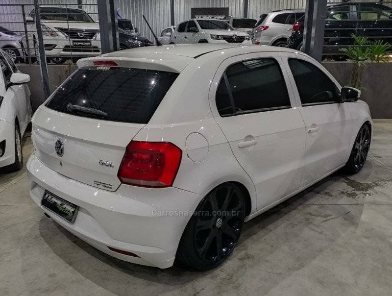 GOL 1.0 12V MPI TOTALFLEX TRENDLINE 4P MANUAL - 2018 - CAMPO BOM