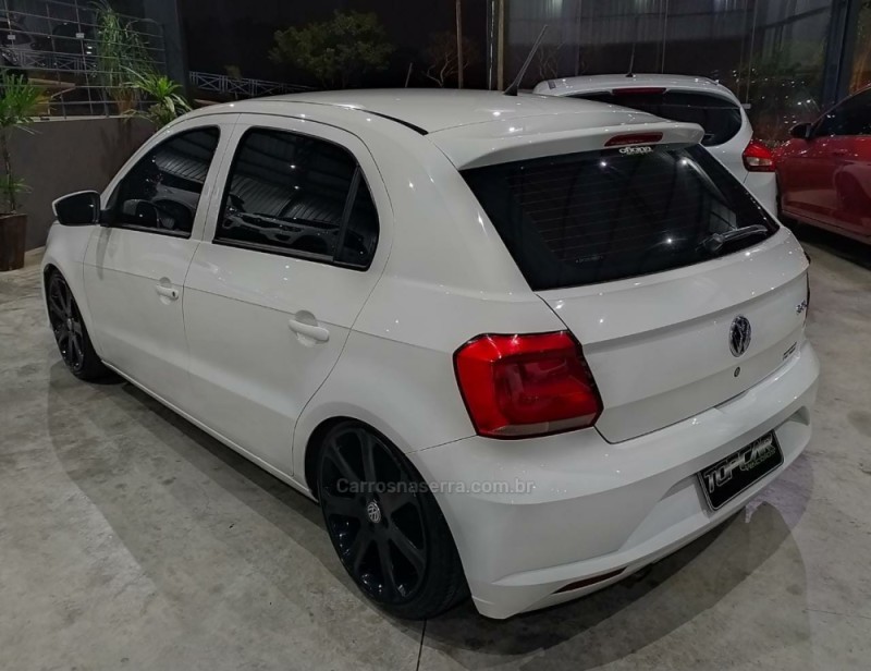 GOL 1.0 12V MPI TOTALFLEX TRENDLINE 4P MANUAL - 2018 - CAMPO BOM