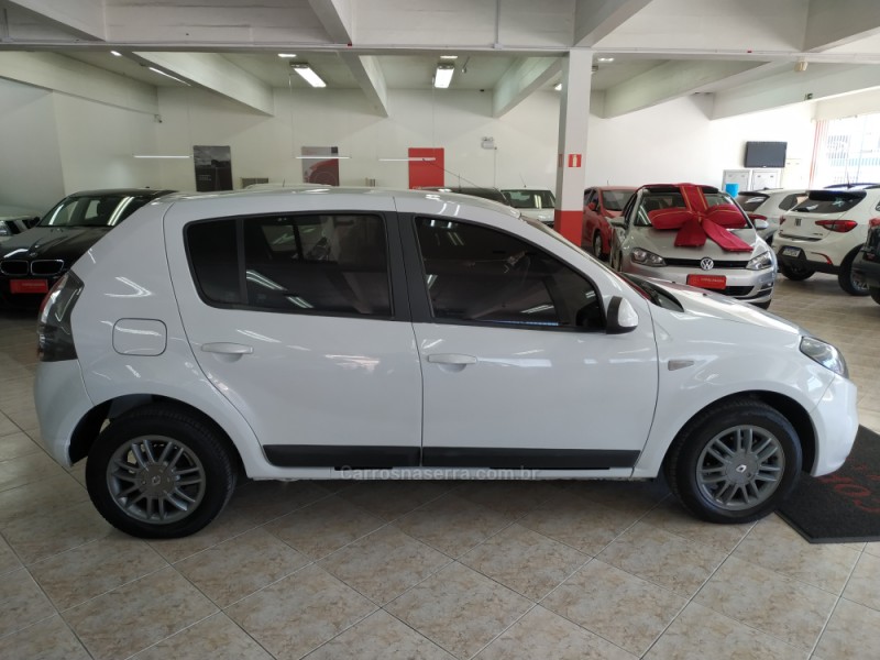SANDERO 1.6 PRIVILÉGE 16V FLEX 4P AUTOMÁTICO - 2014 - CAXIAS DO SUL