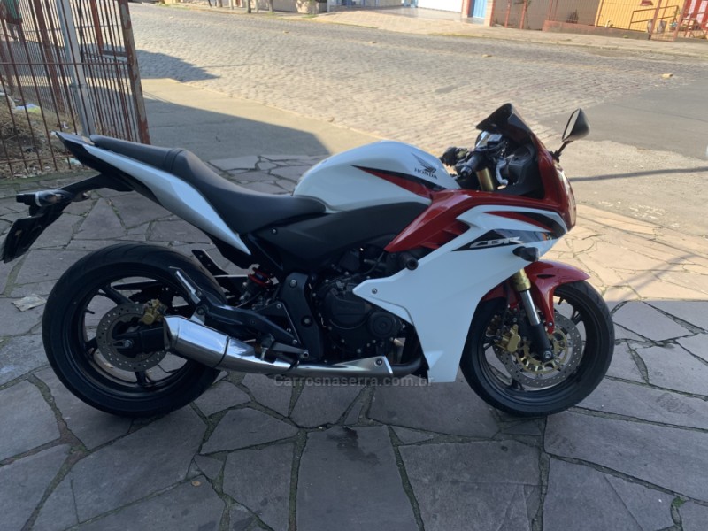 CBR 600F  - 2013 - CAXIAS DO SUL
