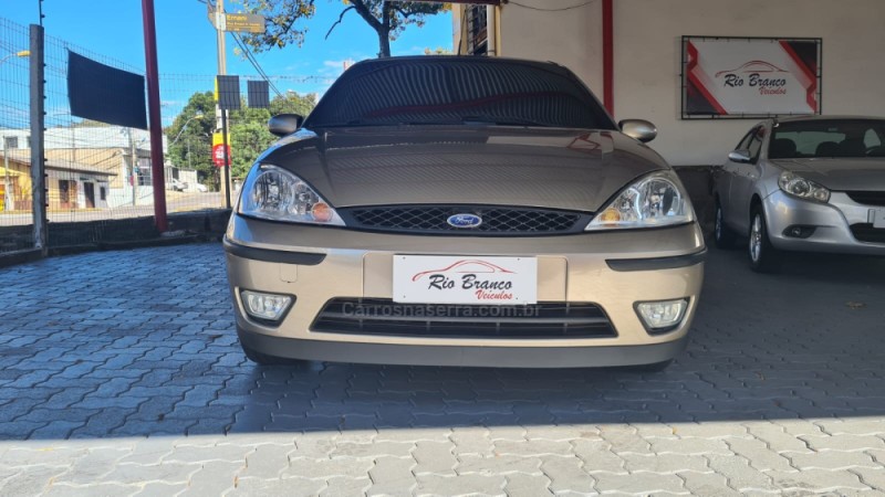 FOCUS 2.0 GLX SEDAN 16V FLEX 4P MANUAL - 2008 - CAXIAS DO SUL