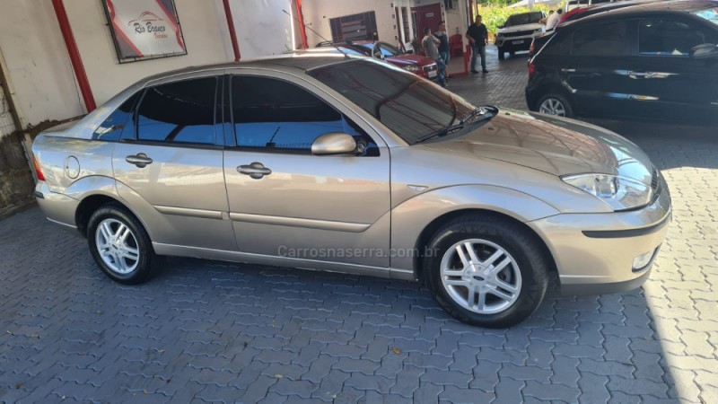 FOCUS 2.0 GLX SEDAN 16V FLEX 4P MANUAL - 2008 - CAXIAS DO SUL
