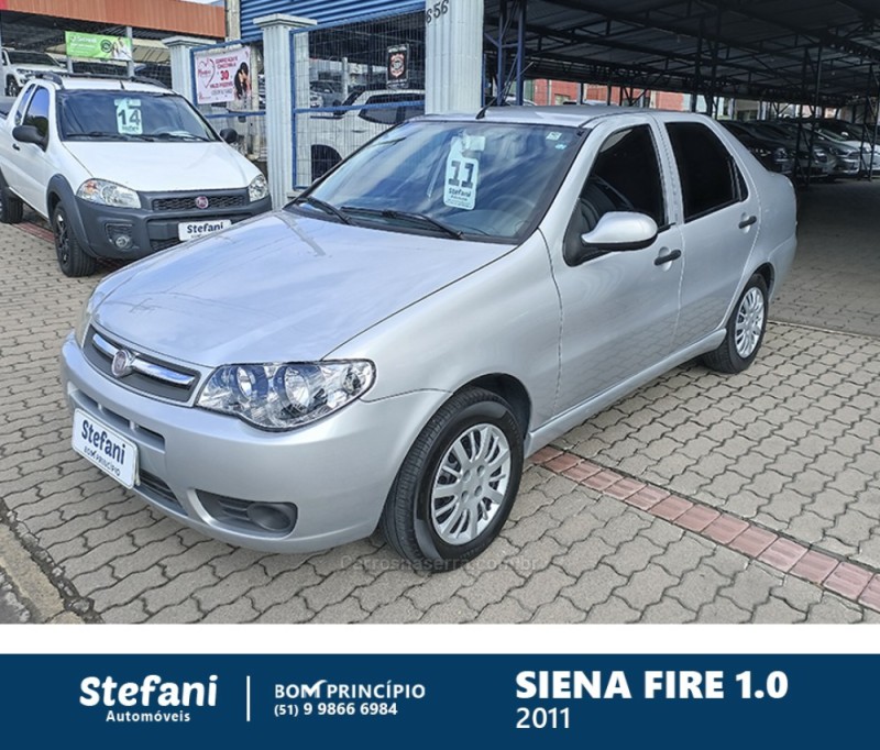 SIENA 1.0 MPI FIRE CELEBRATION 8V FLEX 4P MANUAL