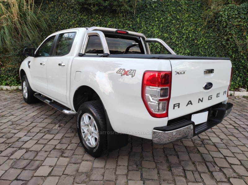 RANGER 3.2 XLT 4X4 CD 20V DIESEL 4P AUTOMÁTICO - 2014 - FARROUPILHA