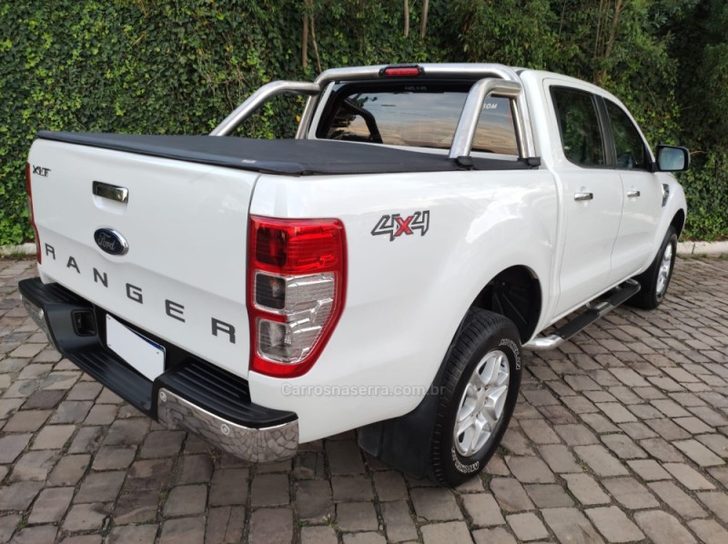 RANGER 3.2 XLT 4X4 CD 20V DIESEL 4P AUTOMÁTICO - 2014 - FARROUPILHA