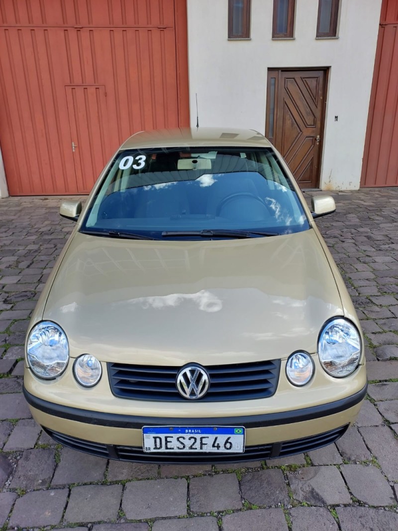 POLO 1.6 MI PLUS 8V GASOLINA 4P MANUAL - 2003 - VERANóPOLIS
