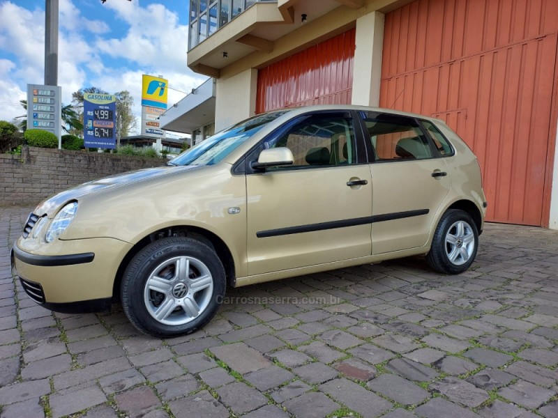 POLO 1.6 MI PLUS 8V GASOLINA 4P MANUAL - 2003 - VERANóPOLIS