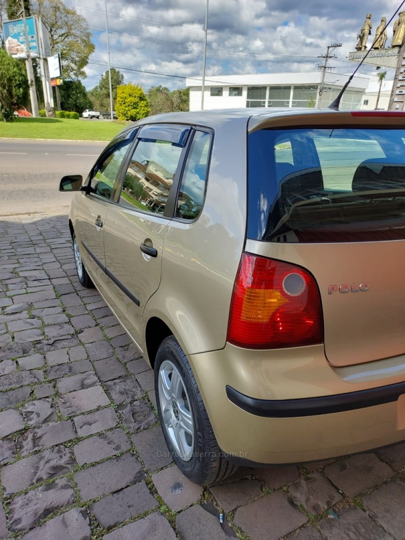 POLO 1.6 MI PLUS 8V GASOLINA 4P MANUAL - 2003 - VERANóPOLIS