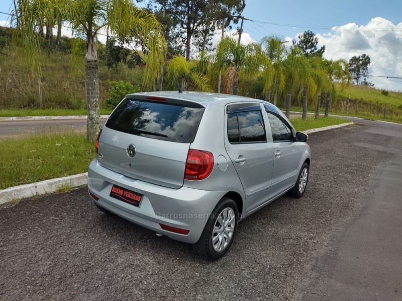 FOX 1.0 MI 8V FLEX 4P MANUAL - 2012 - CAMPO BOM