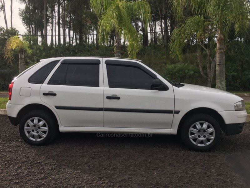 GOL 1.0 MI TREND 8V GASOLINA 4P MANUAL G.III - 2009 - CAMPO BOM
