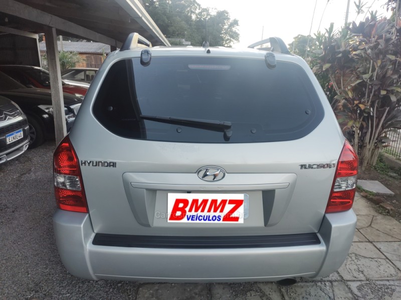 TUCSON 2.0 MPFI GL 16V 142CV 2WD GASOLINA 4P MANUAL - 2012 - GRAMADO