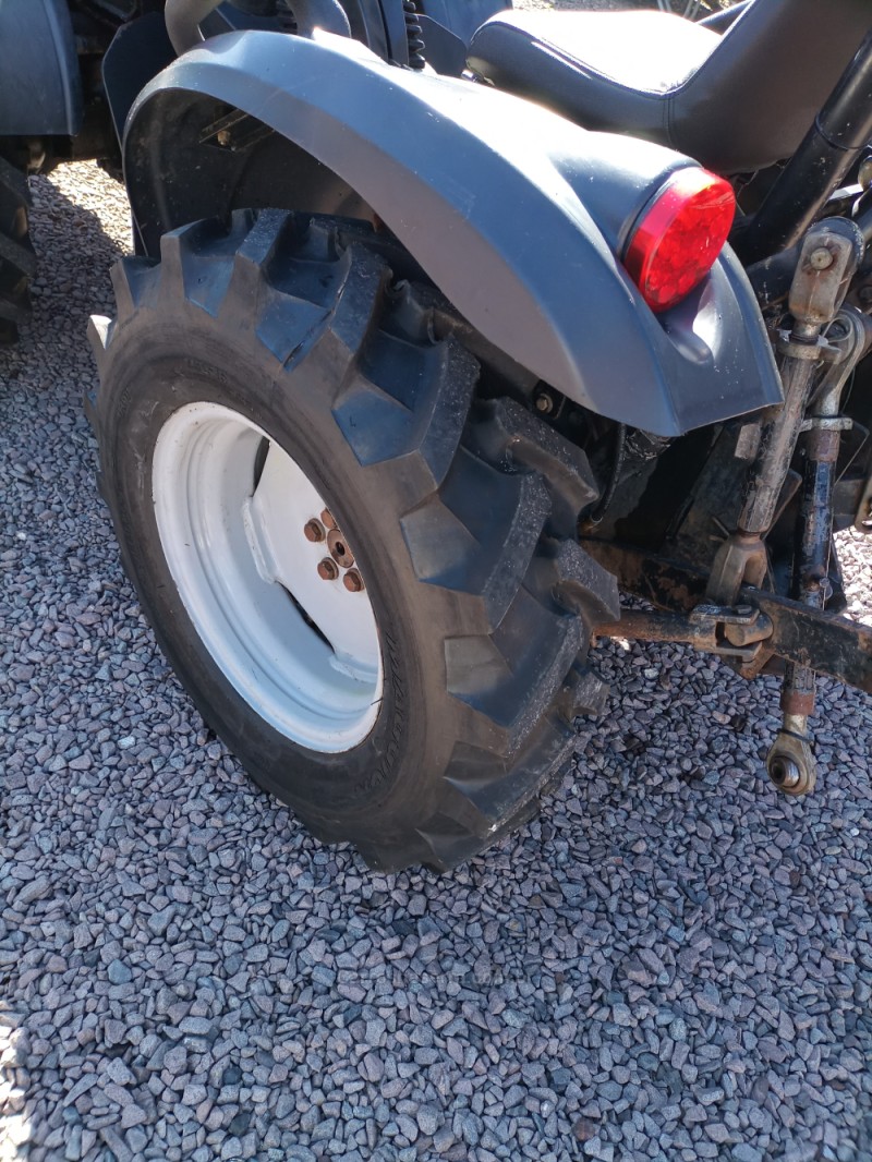 TRATOR 4233  - 2015 - FARROUPILHA