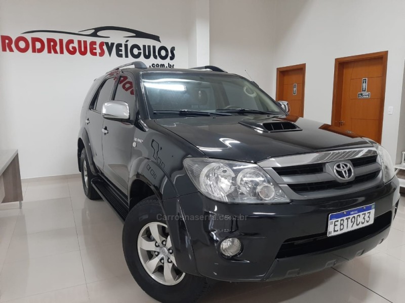 HILUX SW4 3.0 SRV 4X4 16V TURBO INTERCOOLER DIESEL 4P AUTOMÁTICO
