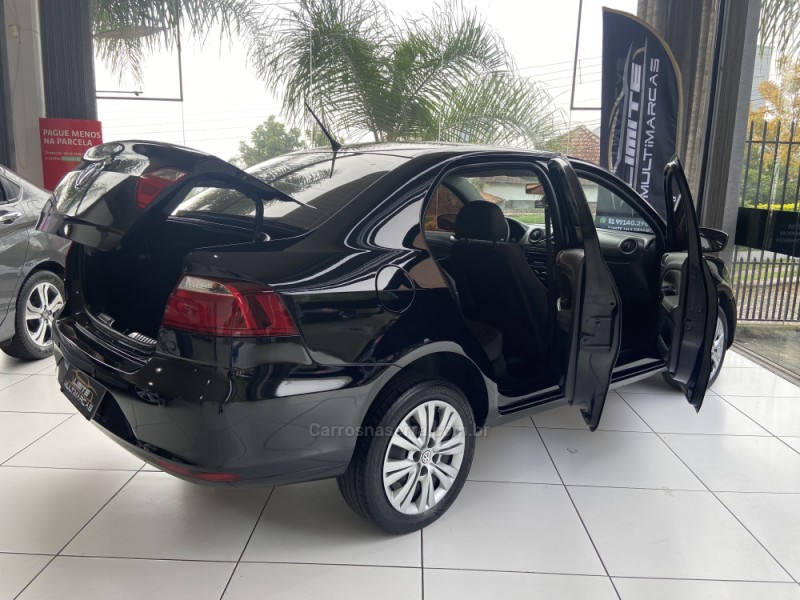 VOYAGE 1.6 MI COMFORTLINE 8V FLEX 4P MANUAL - 2014 - NOVO HAMBURGO