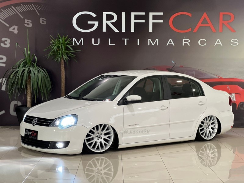 polo sedan 1.6 mi comfortline 8v flex 4p automatizado 2013 dois irmaos