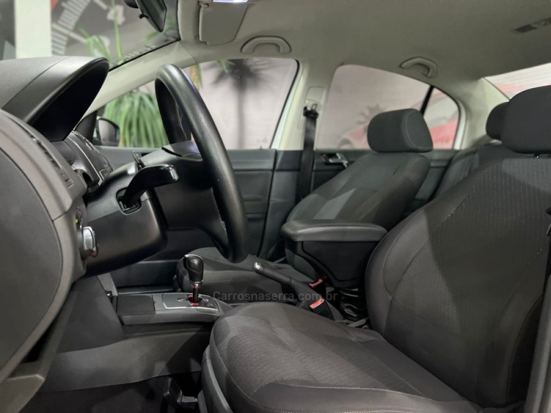 POLO SEDAN 1.6 MI COMFORTLINE 8V FLEX 4P AUTOMATIZADO - 2013 - DOIS IRMãOS