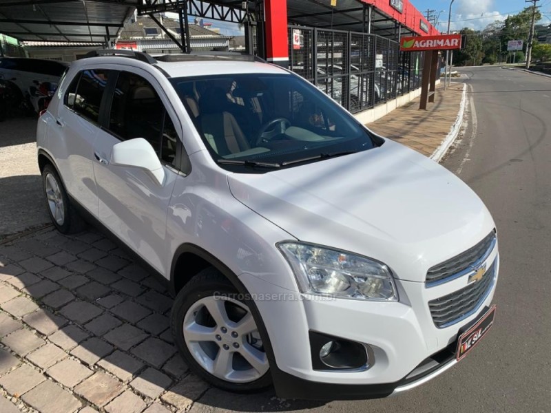 tracker 1.8 mpfi ltz 4x2 16v flex 4p automatico 2015 caxias do sul