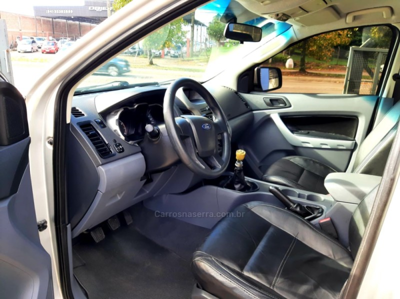 RANGER 2.5 XLS 4X2 CD 16V FLEX 4P MANUAL - 2013 - CAXIAS DO SUL
