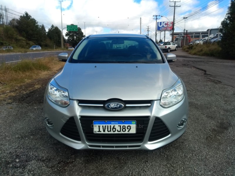 FOCUS 2.0 FC 16V GASOLINA 4P AUTOMÁTICO - 2014 - FARROUPILHA