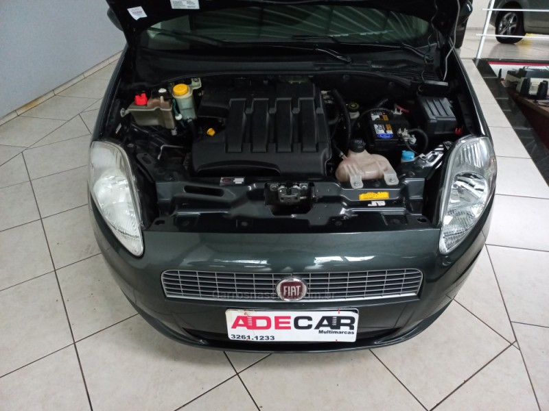 PUNTO 1.4 ELX 8V FLEX 4P MANUAL - 2010 - FARROUPILHA