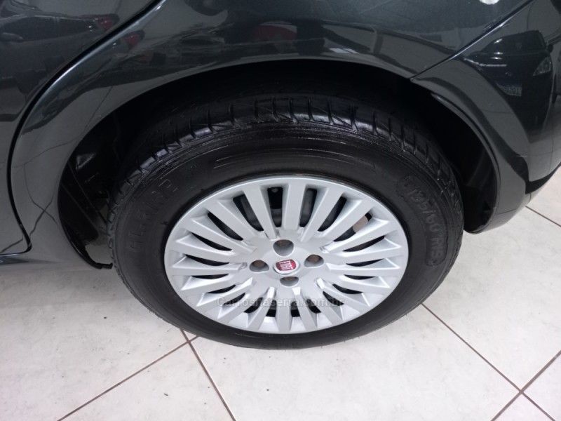 PUNTO 1.4 ELX 8V FLEX 4P MANUAL - 2010 - FARROUPILHA
