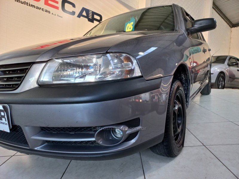 GOL 1.0 MI PLUS 16V GASOLINA 4P MANUAL G.III - 2005 - FARROUPILHA
