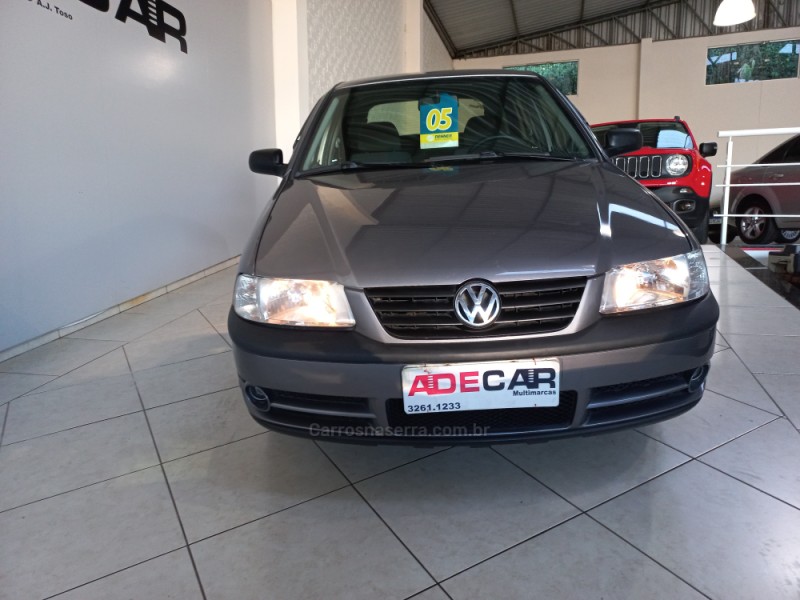 GOL 1.0 MI PLUS 16V GASOLINA 4P MANUAL G.III - 2005 - FARROUPILHA